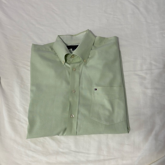 Men’s light mint green Tommy Hilfiger large dress shirt dry cleaned small stain - Picture 1 of 8